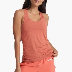 Vuori Lux Performance Tank in Lychee Heather M